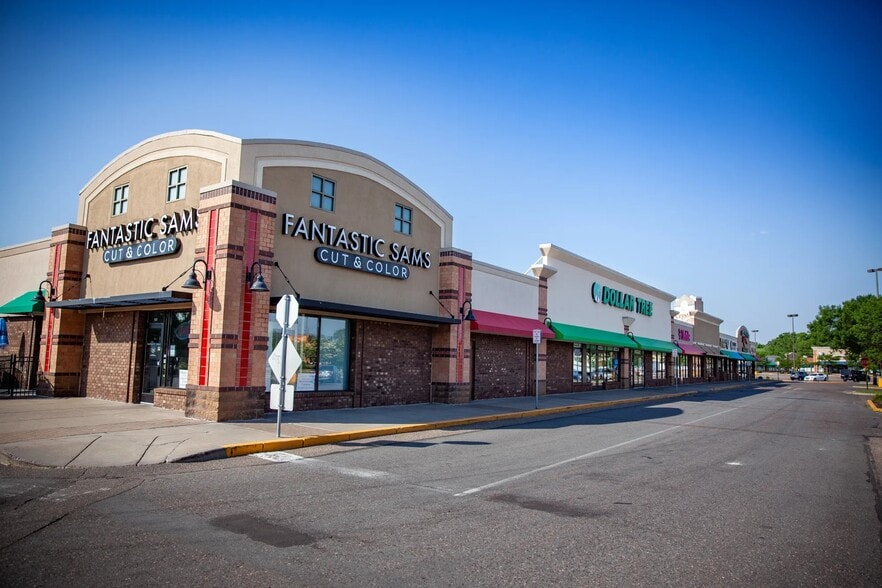 99-145 Willow Bnd, Crystal, MN for lease - Building Photo - Image 1 of 4