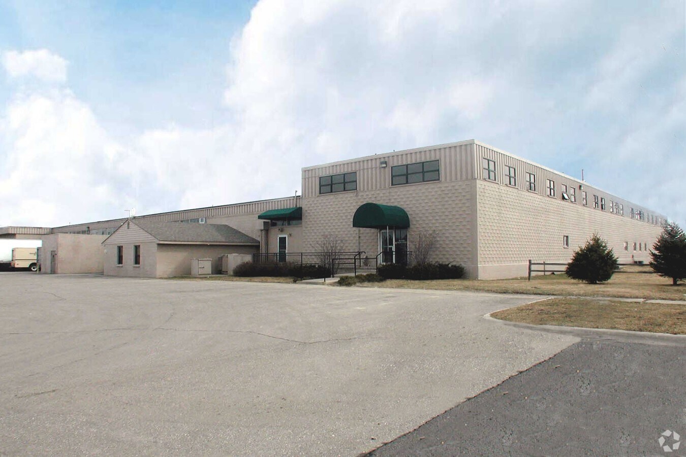 2465 23 Mile Rd, Shelby Township, MI 48316