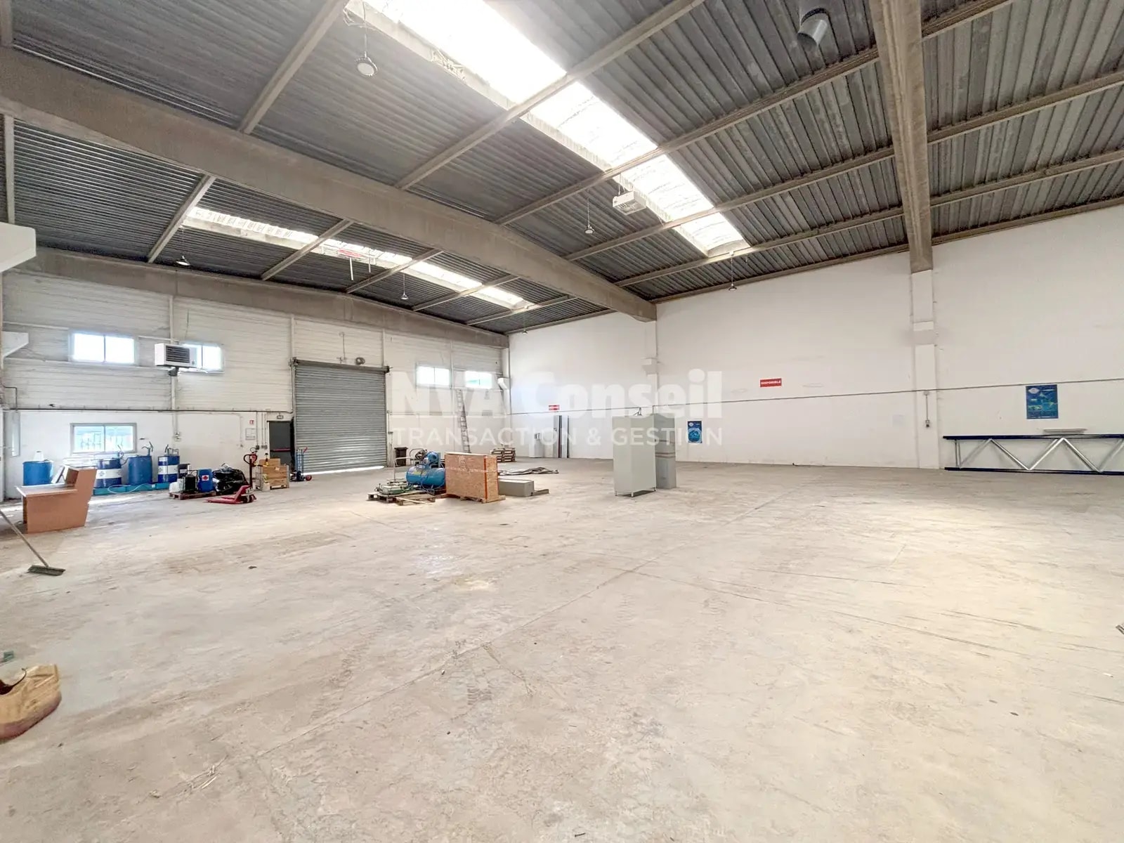 15 Rue D'Anjou, Saint-Ouen-l'Aumône for lease Interior Photo- Image 1 of 8