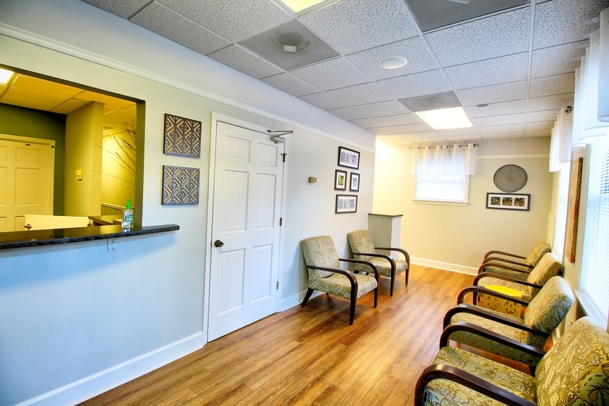 748-758 Holcomb Bridge Rd, Norcross, GA for sale - Building Photo - Image 2 of 21