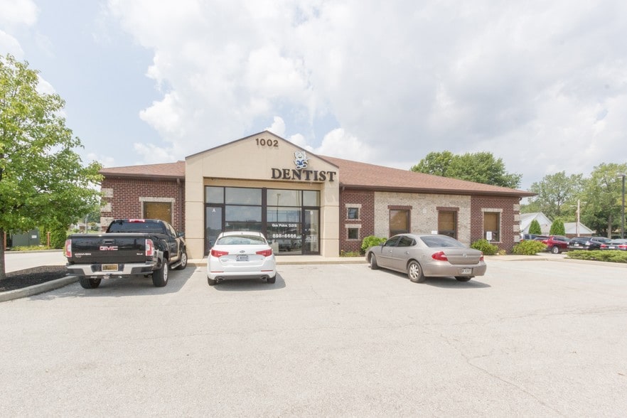 1002 N Mitthoeffer Rd, Indianapolis, IN 46229