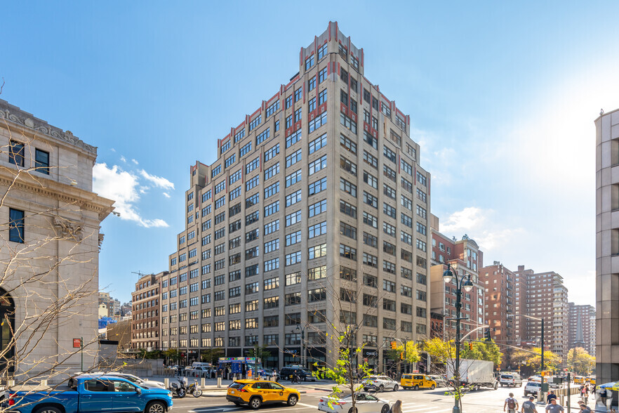 368 Ninth Ave, New York, NY for lease - Building Photo - Image 1 of 1