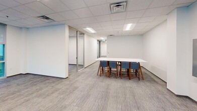 2700 Technology Forest Blvd, The Woodlands, TX for lease Interior Photo- Image 2 of 3