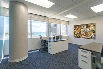 777 Brickell Ave, Miami, FL for lease Interior Photo- Image 1 of 2