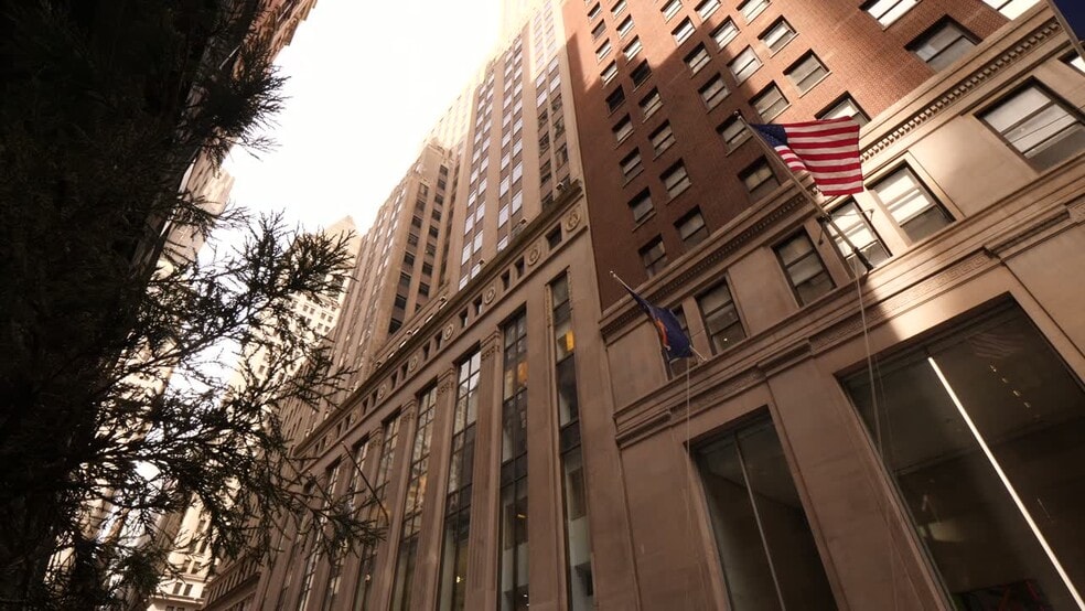 40 Wall St, New York, NY for lease - Commercial Listing Video - Image 2 of 16