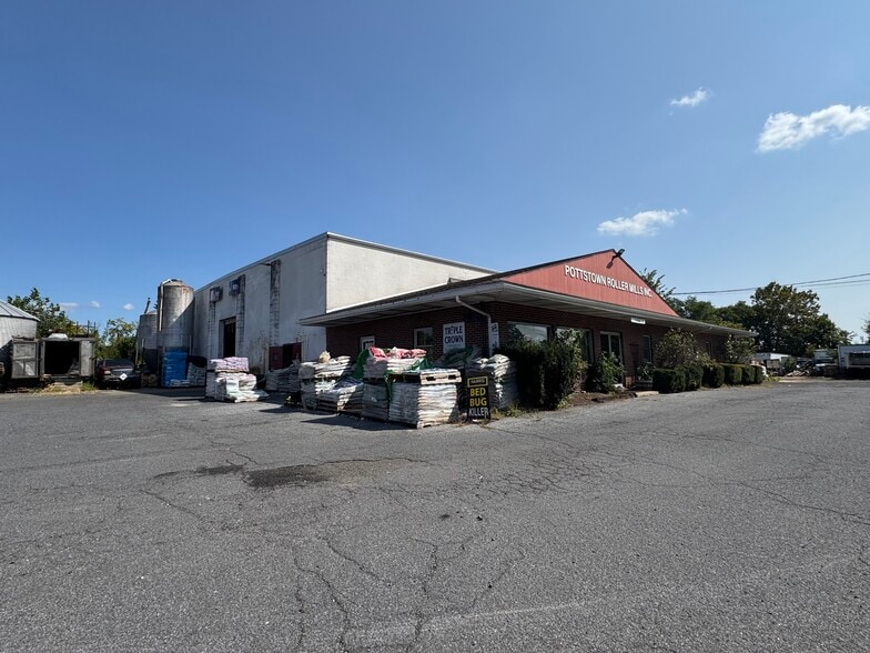 625 Industrial Hwy, Pottstown, PA for sale - Building Photo - Image 2 of 15