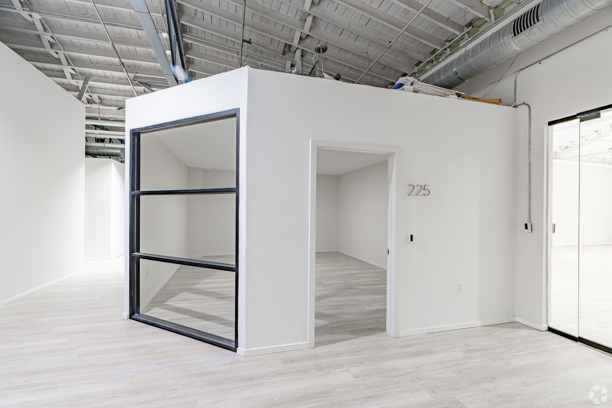 616-620 NW 2nd Ave, Fort Lauderdale, FL for lease Interior Photo- Image 1 of 4