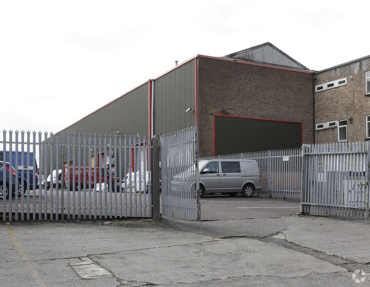 Dixon Rd, Bristol for lease - Building Photo - Image 3 of 6