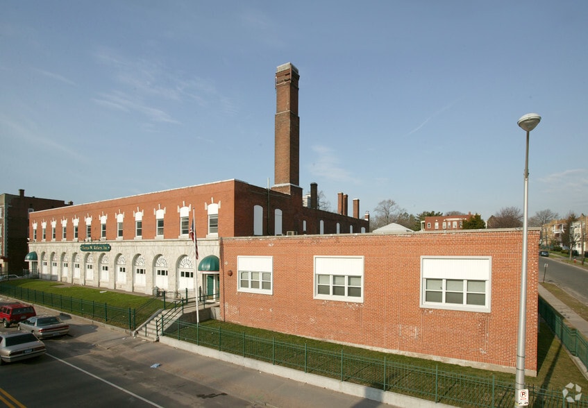 1055 Broad St, Hartford, CT for sale - Building Photo - Image 2 of 10
