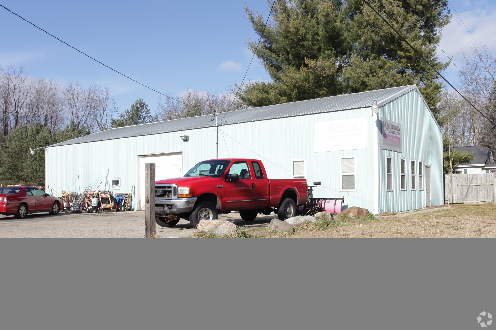 8431 Douglas Ave, Kalamazoo, MI for sale Primary Photo- Image 1 of 1