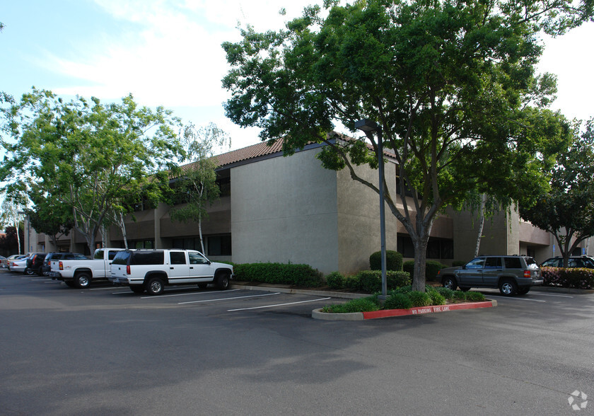 9727 Elk Grove Florin Rd, Elk Grove, CA for lease - Building Photo - Image 2 of 11