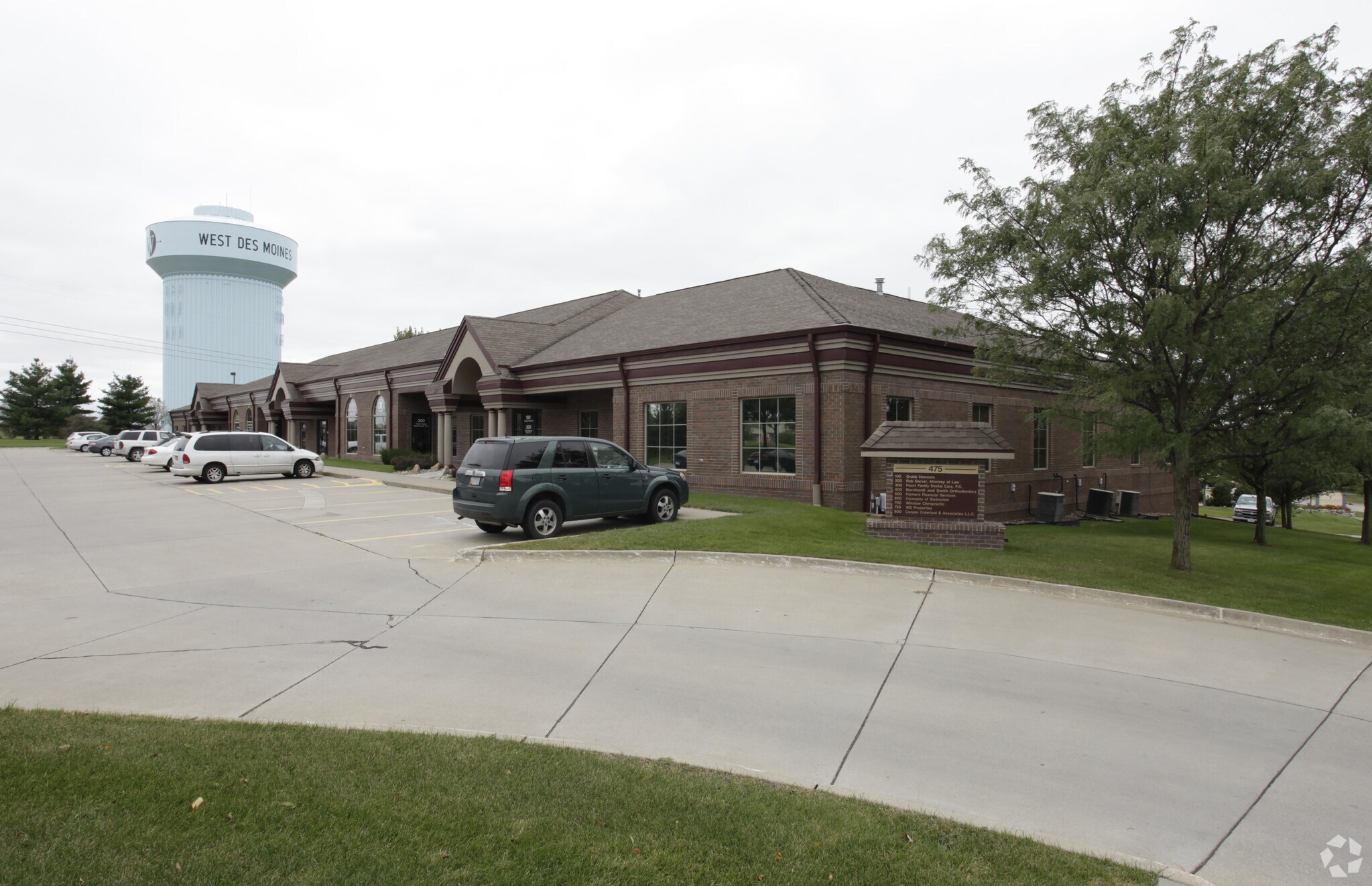475 S 50th St, West Des Moines, IA for sale Primary Photo- Image 1 of 1