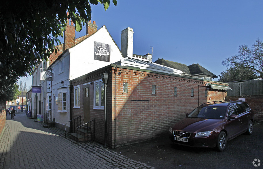 8 Mill Lane Mews, Ashby De La Zouch for sale - Primary Photo - Image 1 of 1