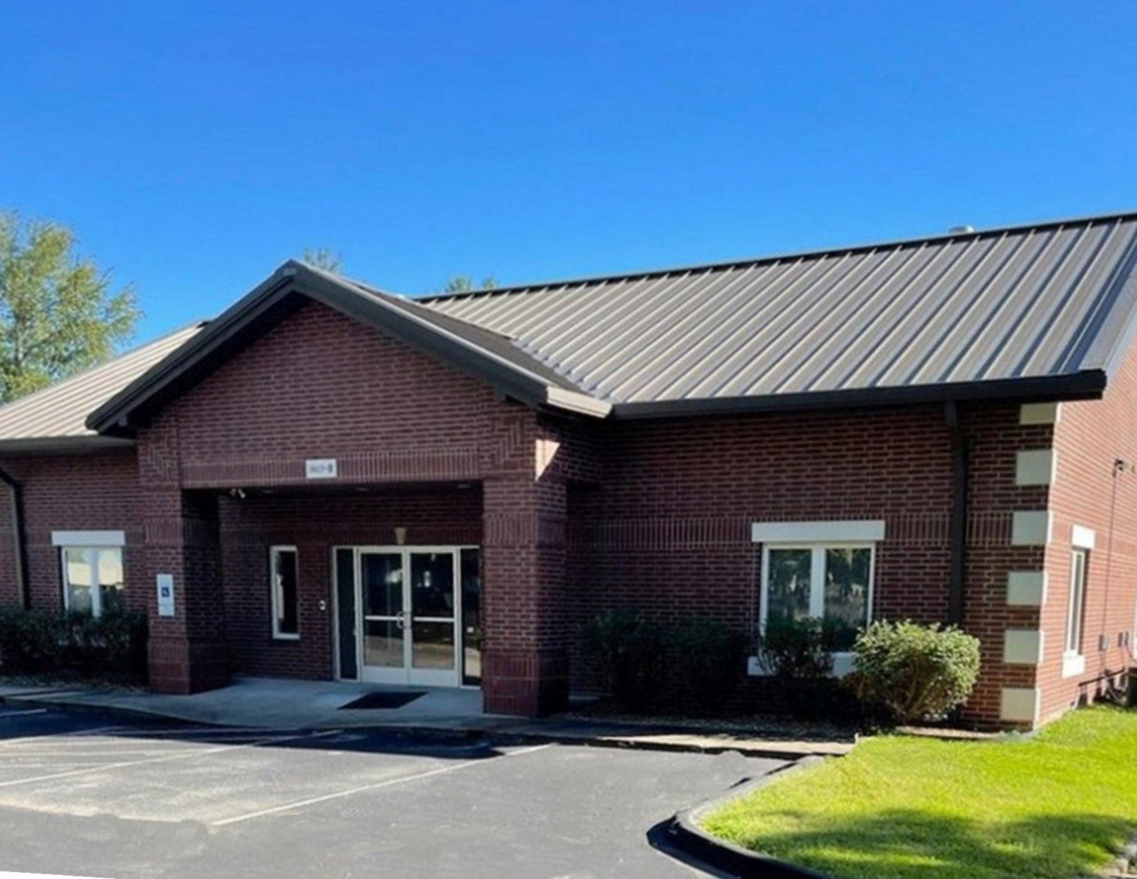 1615 S Ingram Mill Rd, Springfield, MO for sale Building Photo- Image 1 of 1