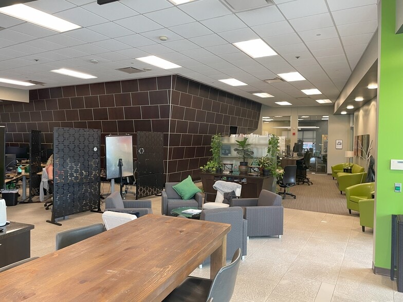 1317 Q St, Lincoln, NE for lease - Interior Photo - Image 3 of 8