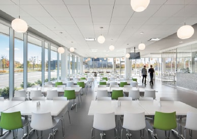 2600 Boul Alfred-Nobel, Montréal, QC for lease - Interior Photo - Image 3 of 26