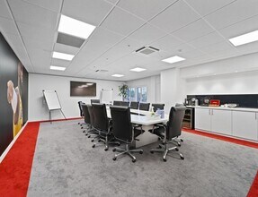 Plane Tree Cres, Feltham for lease Interior Photo- Image 1 of 2