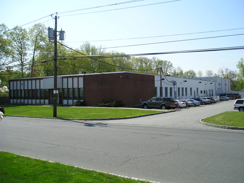 5 Daniel Rd, Fairfield, NJ for lease - Building Photo - Image 3 of 4