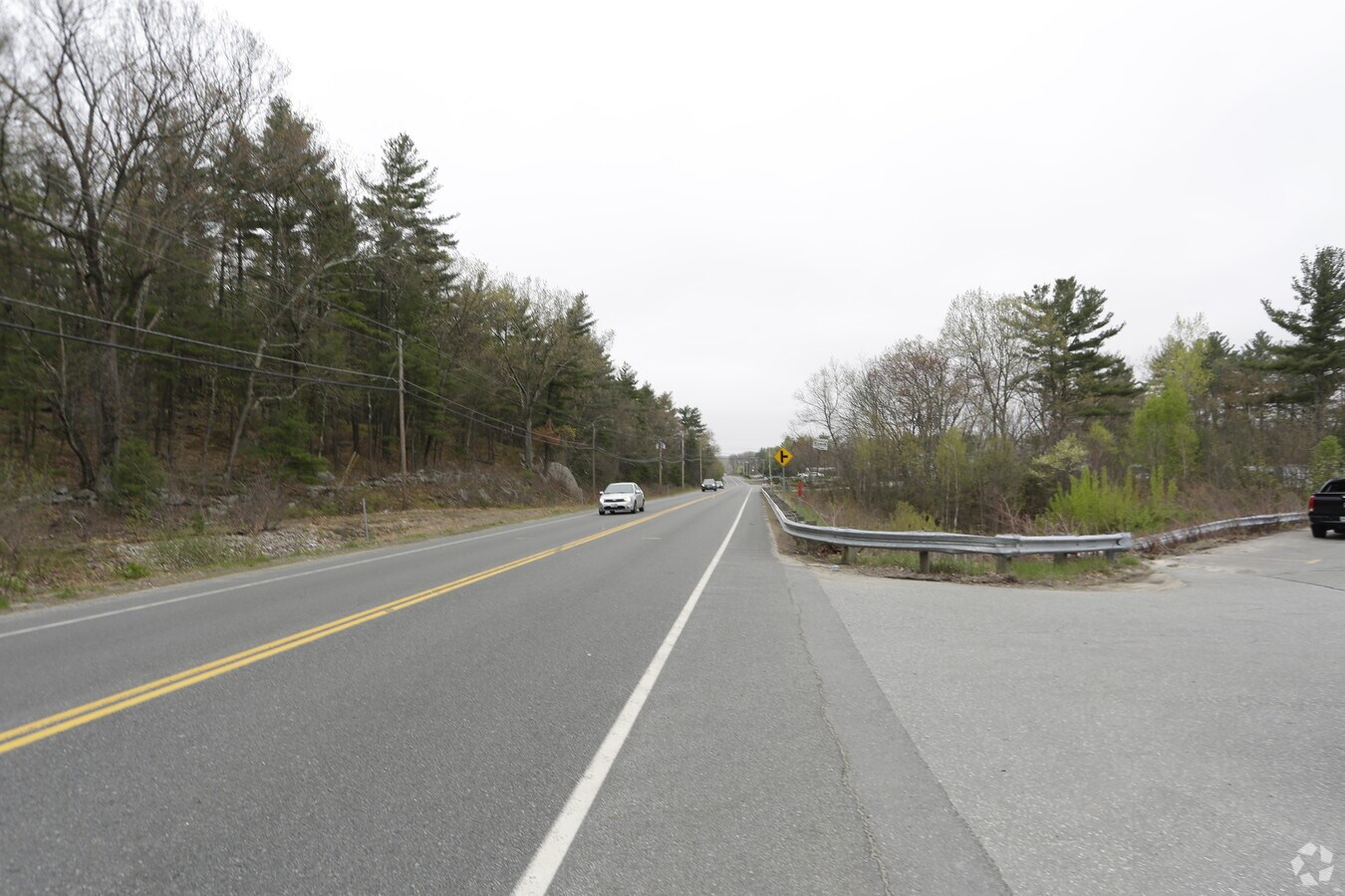 71 Bridge St, Pelham, NH 03076