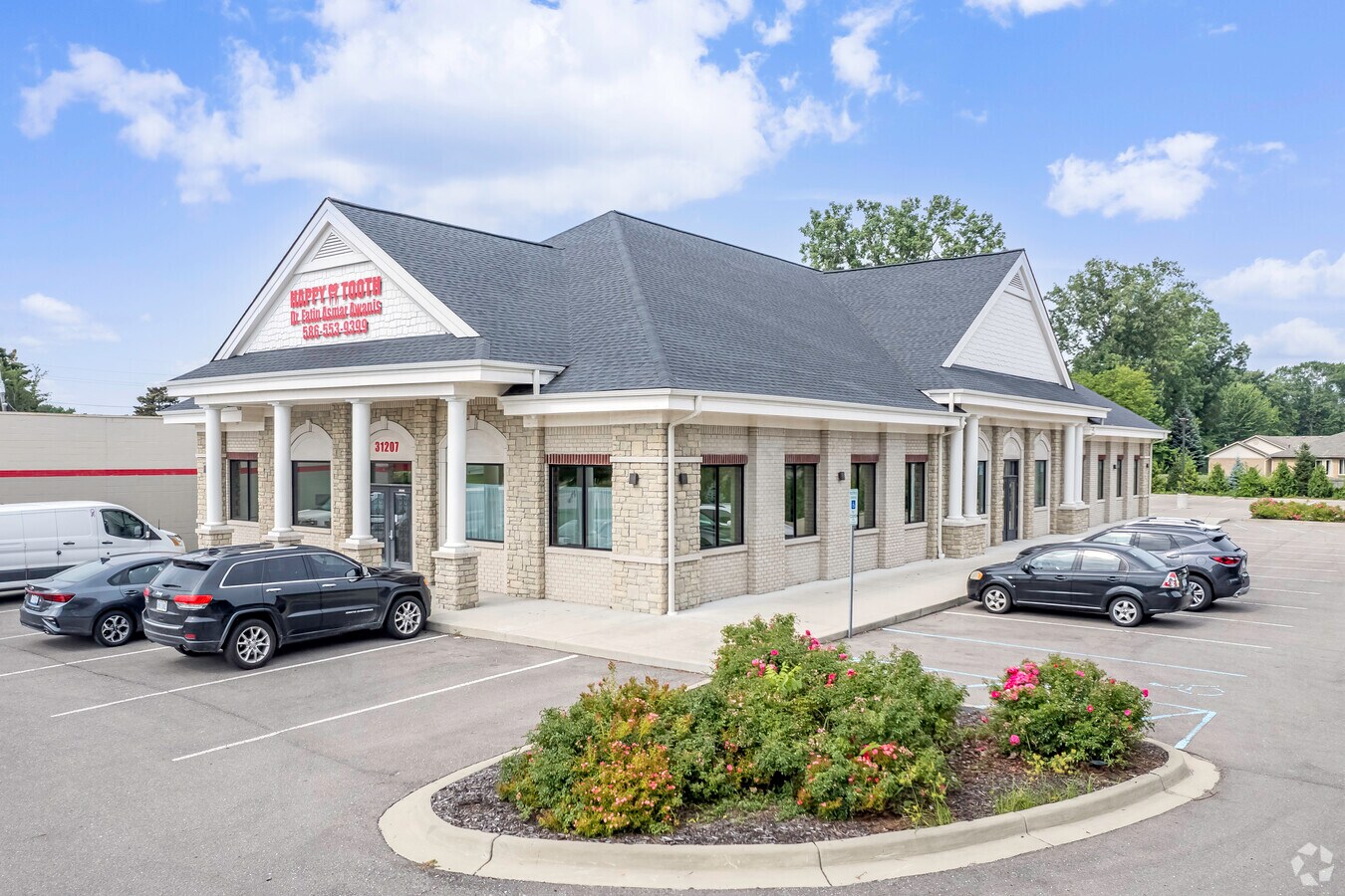 31207 Ryan Rd, Warren, MI 48092