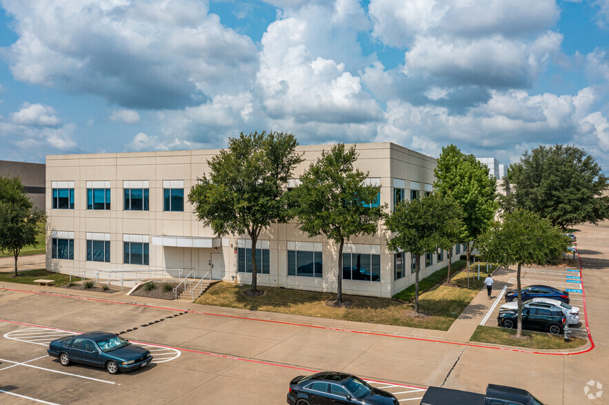 15100 FAA Blvd, Fort Worth, TX for lease - Building Photo - Image 1 of 7