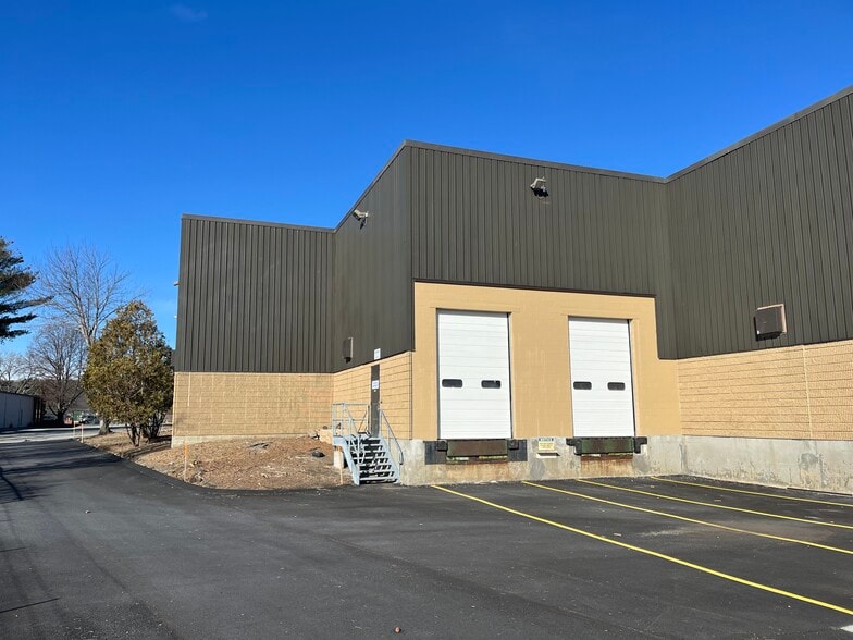 180 Charles St, Malden, MA for lease - Building Photo - Image 3 of 10