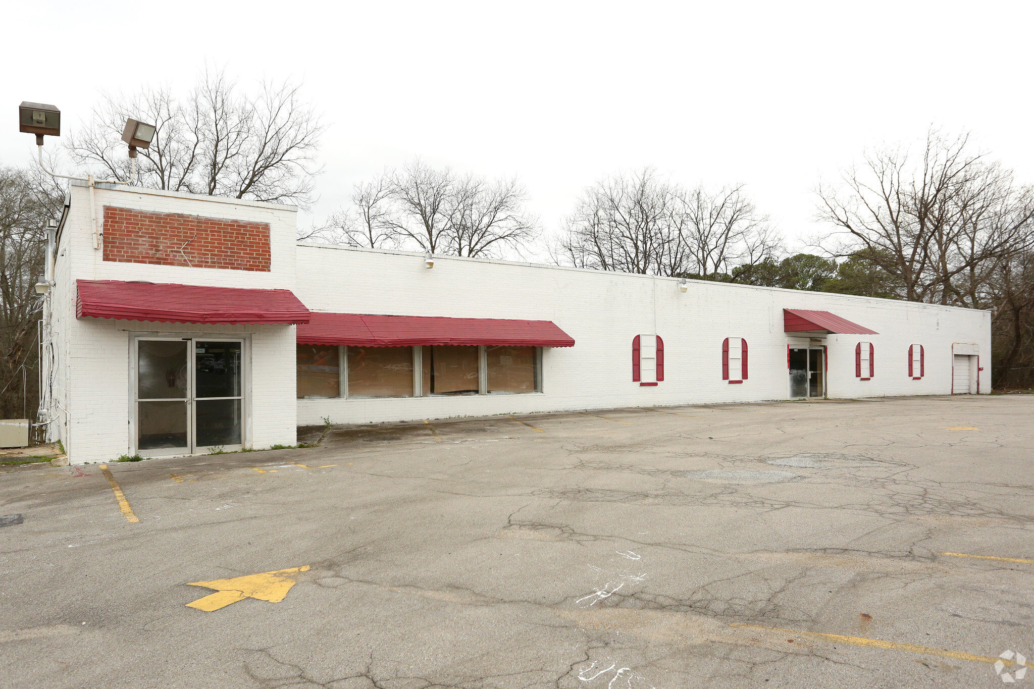 1304 Forestdale Blvd, Birmingham, AL for sale Primary Photo- Image 1 of 1