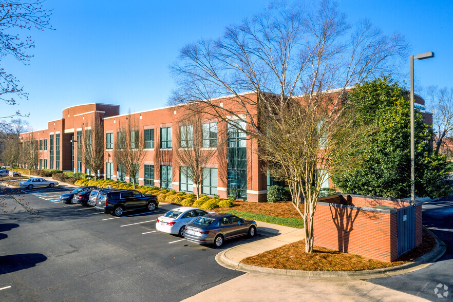 9920 Kincey Ave, Huntersville, NC for lease - Building Photo - Image 1 of 21