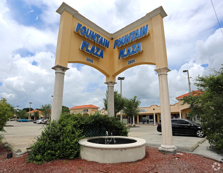 2800 N Macdill Ave, Tampa, FL for lease - Building Photo - Image 3 of 5