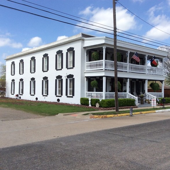 206 S Main, Milford, TX for sale - Building Photo - Image 1 of 1