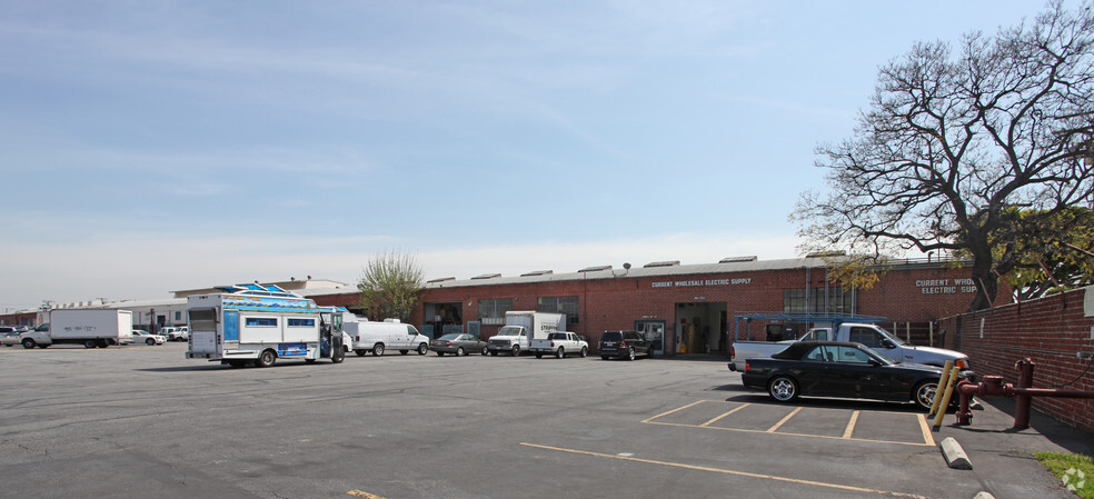 2800-2932 E 54th St, Vernon, CA for lease - Building Photo - Image 3 of 9