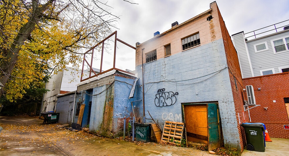 1721 Wisconsin Ave NW, Washington, DC for sale - Building Photo - Image 3 of 8