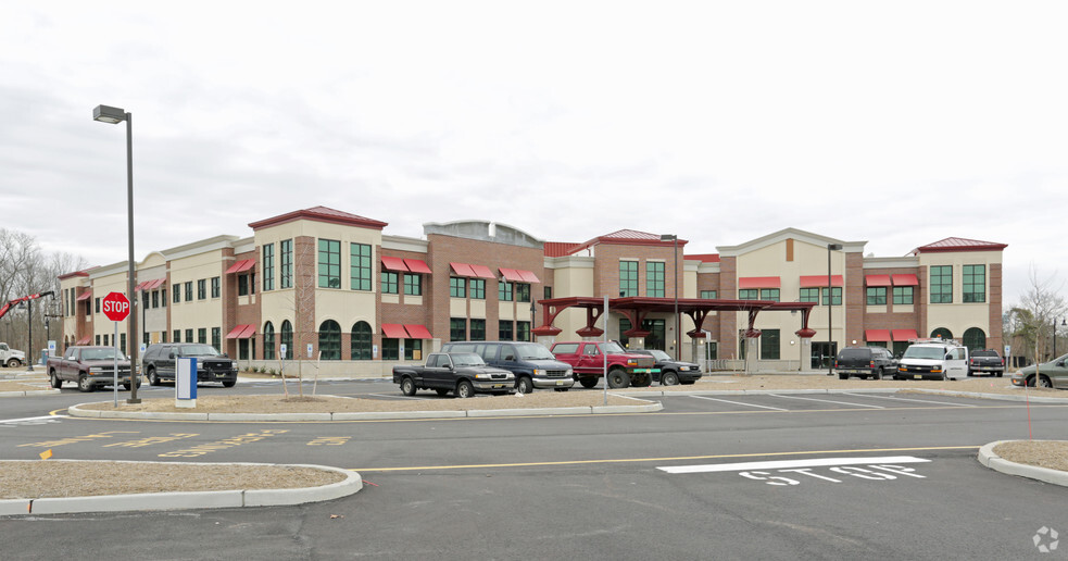 27 S Cooks Bridge Rd, Jackson, NJ for lease - Building Photo - Image 2 of 15