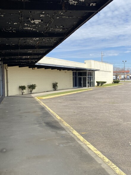 1241-1247 Gordon Hwy, Augusta, GA for sale - Building Photo - Image 2 of 13