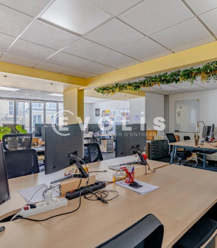 Office in Paris for lease Building Photo- Image 1 of 28