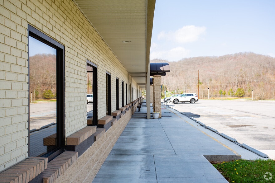 280 Virginia Ave NE, Norton, VA for lease - Building Photo - Image 3 of 22