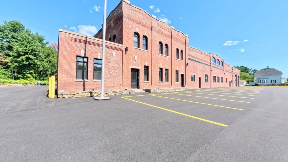 179 Main St, Salem, NH for lease - Building Photo - Image 1 of 5