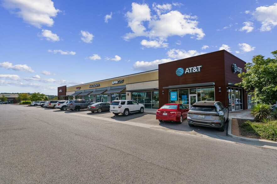 286 Singing Oaks, Spring Branch, TX for sale - Building Photo - Image 2 of 11