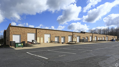 6935 Treeline Dr, Brecksville, OH for lease Building Photo- Image 2 of 6