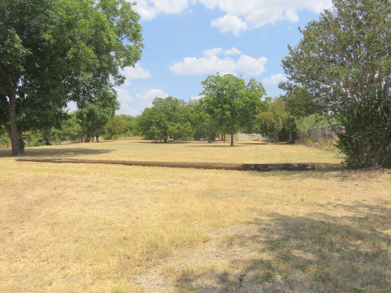 4004 Flory St, North Richland Hills, TX for sale - Building Photo - Image 2 of 2