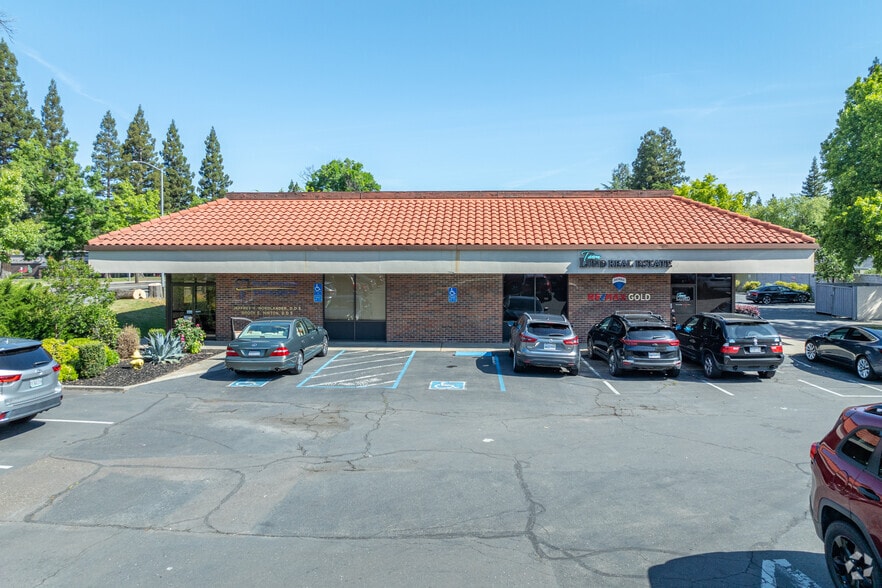 5200-5252 Sunrise Blvd, Fair Oaks, CA for lease - Building Photo - Image 2 of 21