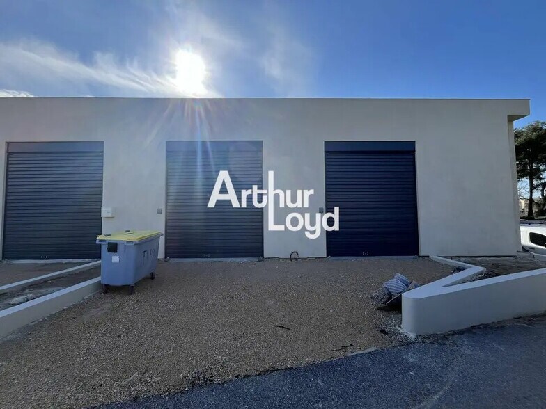 Flex in Fréjus for sale - Building Photo - Image 1 of 7