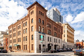 More details for 390 Berry St, Brooklyn, NY - Office for Lease