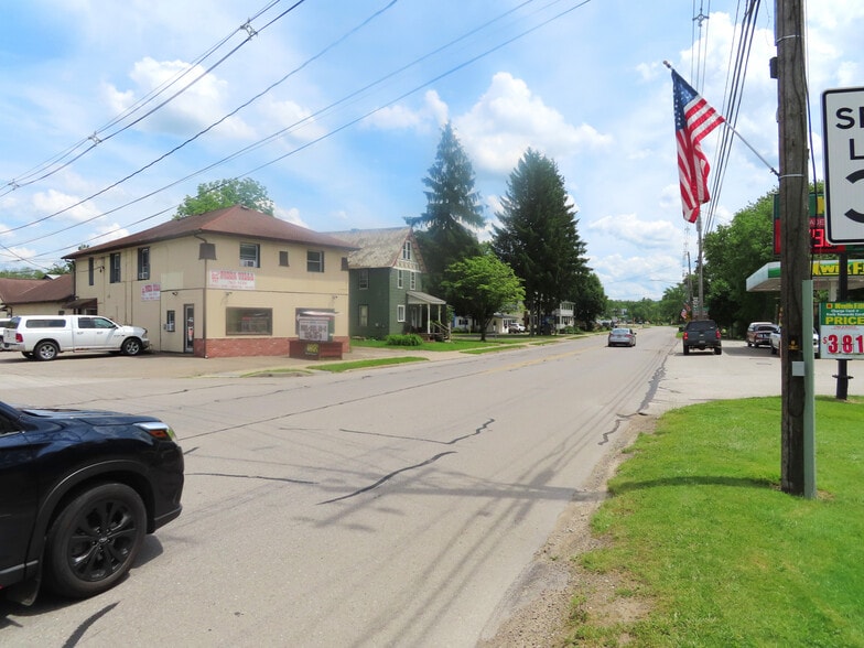 275 Main St, Saegertown, PA for sale - Building Photo - Image 3 of 25