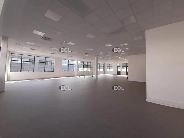 Flex in Bagneux for lease - Building Photo - Image 3 of 6
