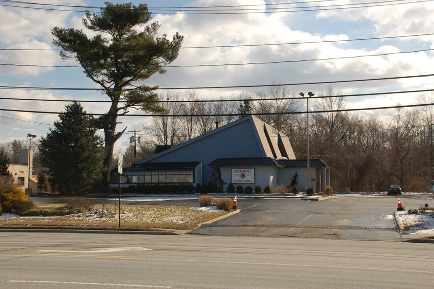 168 Passaic Ave, Fairfield, NJ for sale - Building Photo - Image 1 of 1