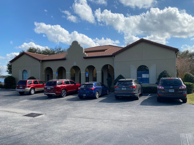 2760-2766 Dora Ave, Tavares, FL for sale - Building Photo - Image 2 of 11