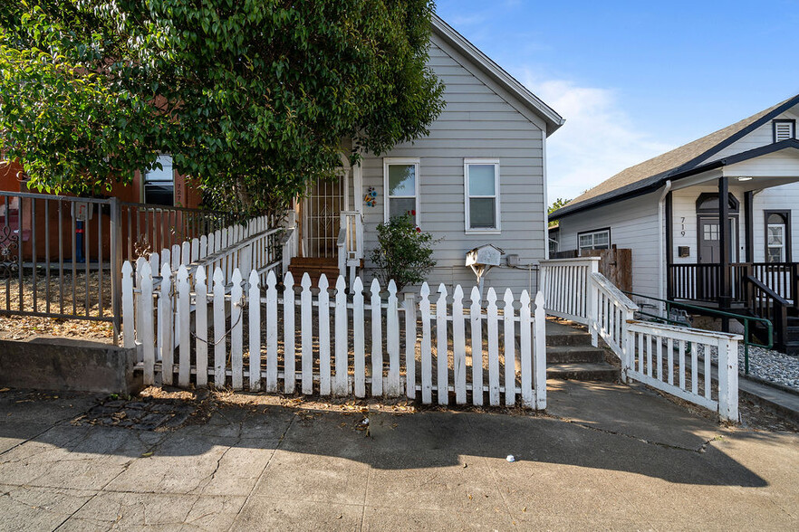 723 Florida St, Vallejo, CA for sale - Building Photo - Image 1 of 24