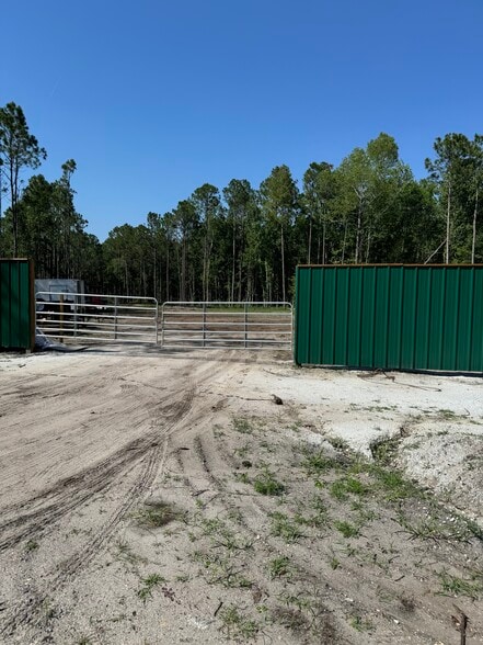 999 Thomas Industry Way, Saint Augustine, FL for lease - Primary Photo - Image 1 of 4