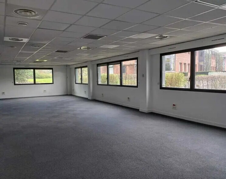 Office in VILLENEUVE-D'ASCQ for lease - Building Photo - Image 3 of 8